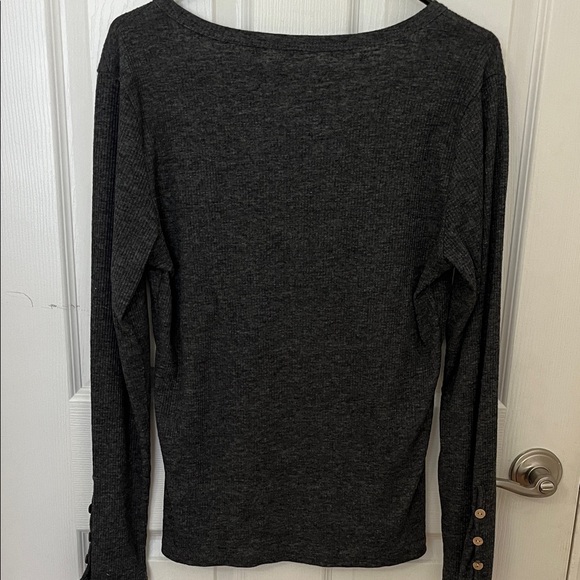 Charcoal Gray Long-Sleeve Henley Top - Picture 4 of 6